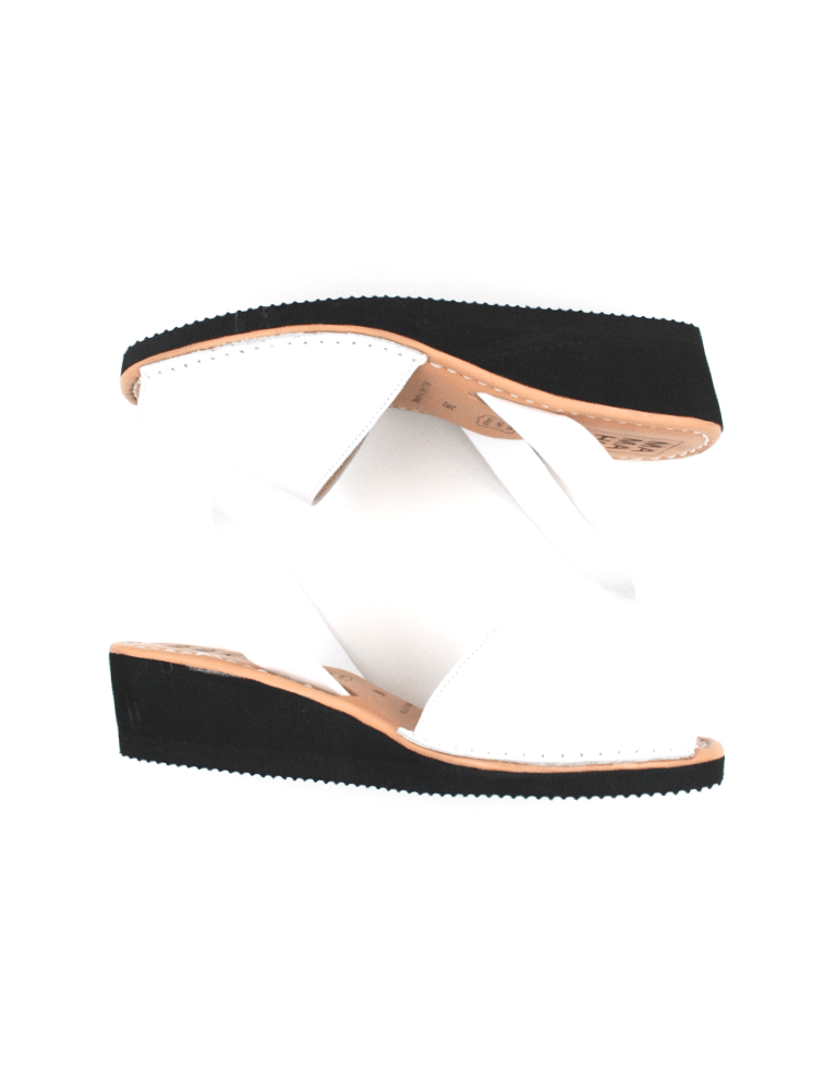 Leather Sandal-Menorquina Snow Heel by Ethical & Sustainable Fashion Brand Mamahuhu