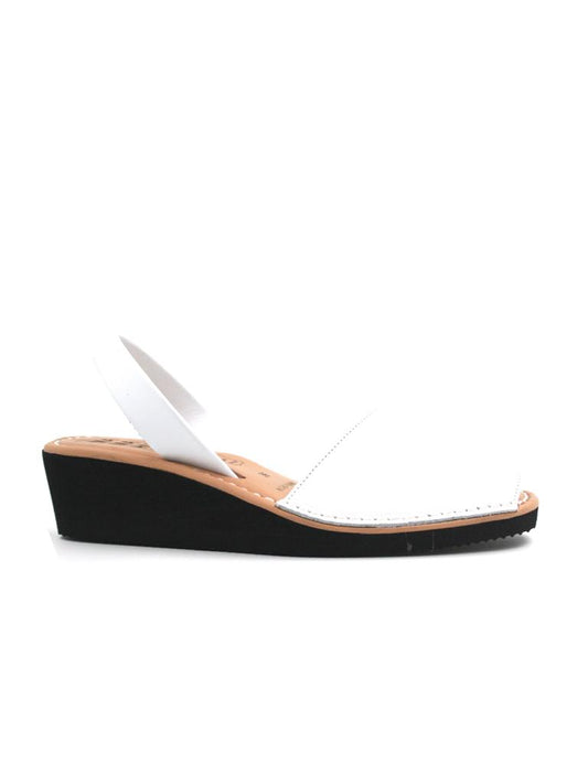 Leather Sandal-Menorquina Snow Heel by Ethical & Sustainable Fashion Brand Mamahuhu